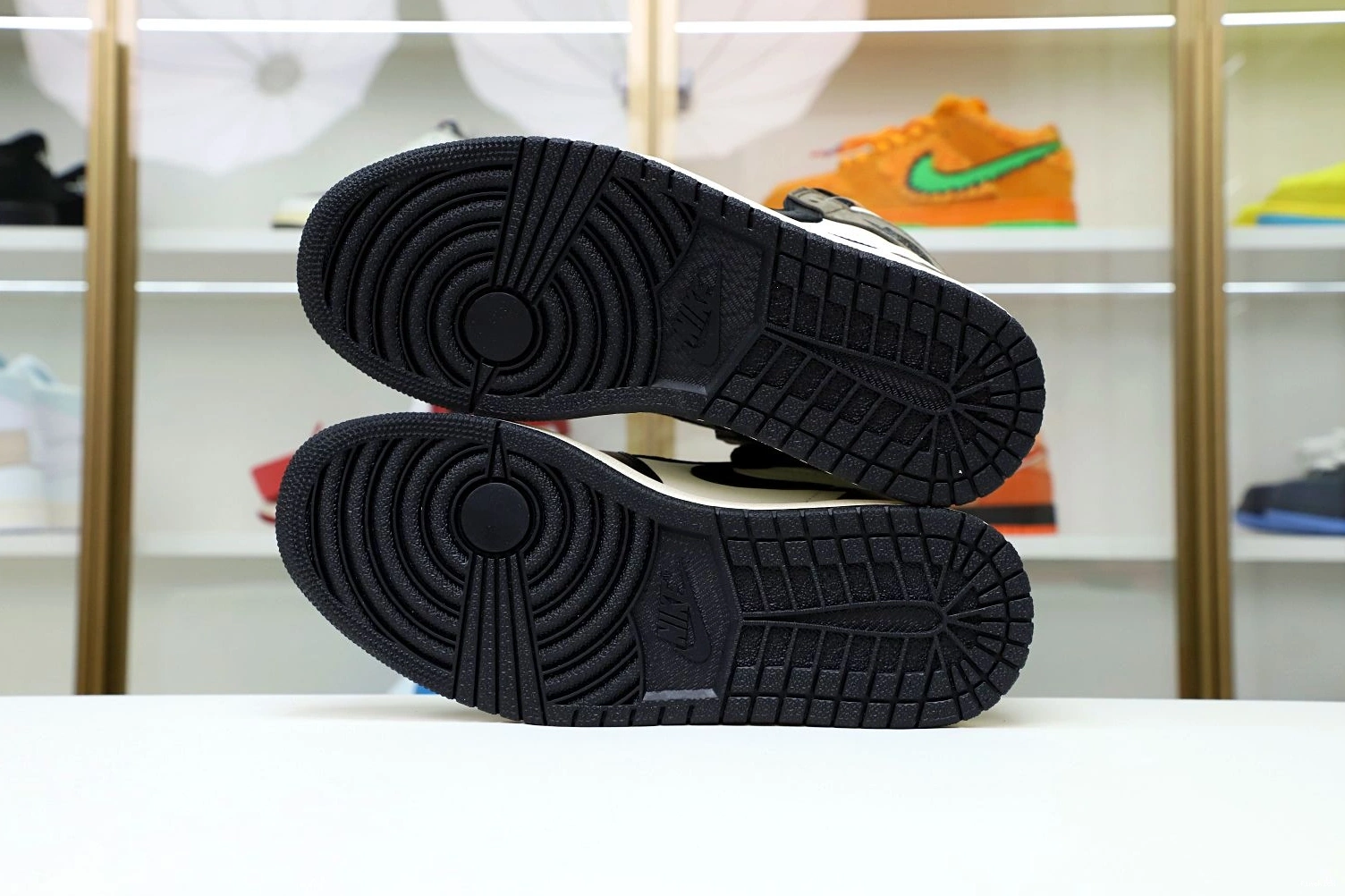 JORDAN RETRO MOCHA' HIGH 1 AIR 'DARK OG 0723